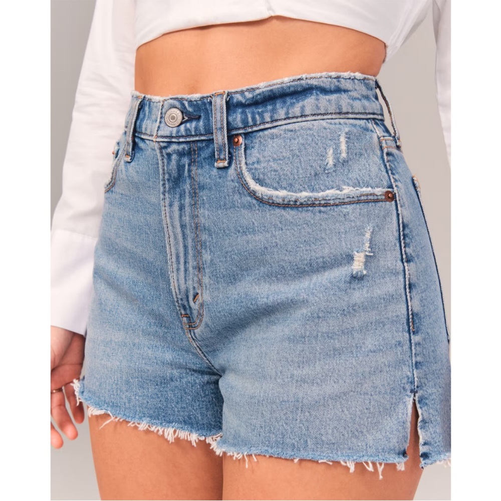 Abercrombie & fitch the mom short size 8